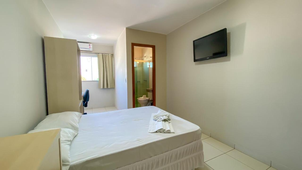 Center Plaza Hotel Cristalina Luaran gambar
