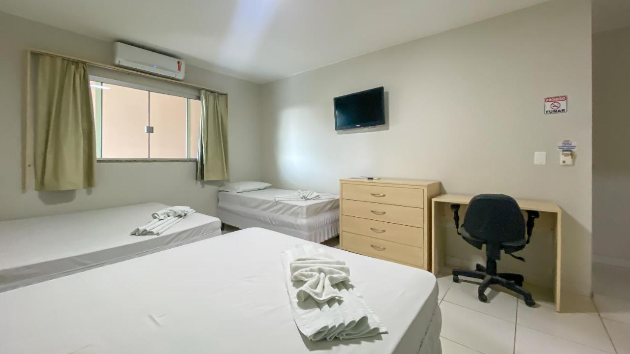 Center Plaza Hotel Cristalina Luaran gambar